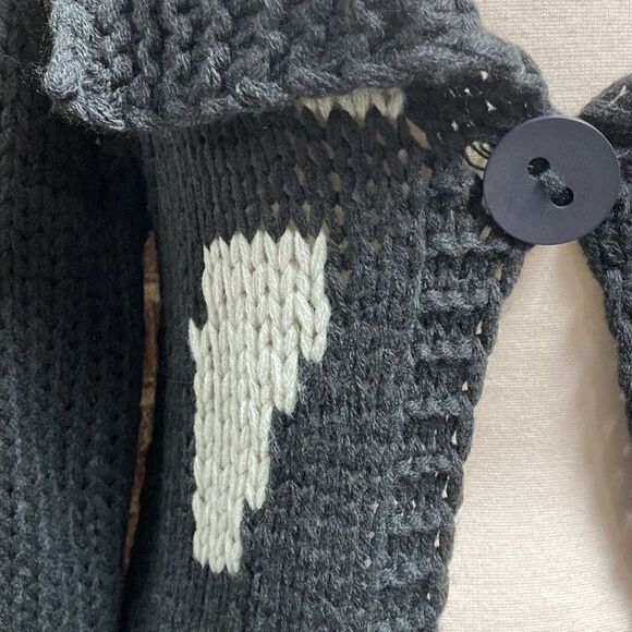 Sisters Charcoal Knit Cardigan Sweater Size L/XL NEW - Picture 3 of 6